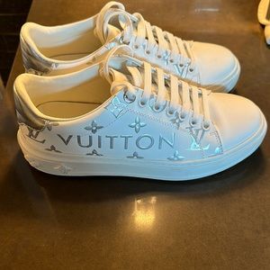 Louis Vuitton size 39